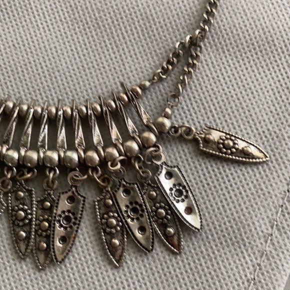 Choker - Picture 3 of 6